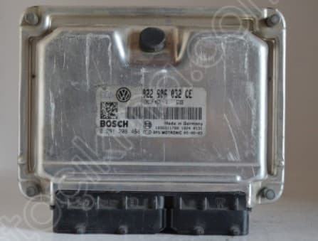 MOTOR BEYNI BENZINLI ME7.1.1 VOLSKWAGEN GOLF